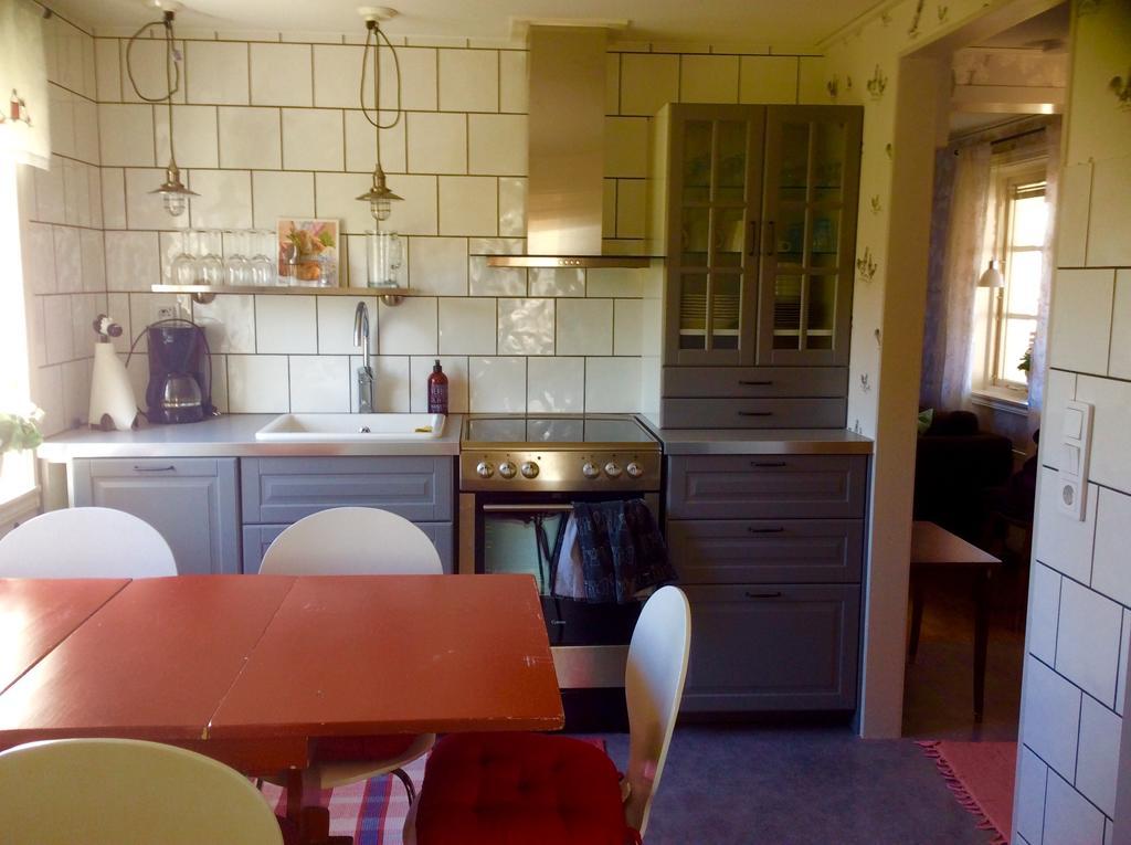 Farbror Alfreds Sjoeutsikt Holiday home Kopingsvik